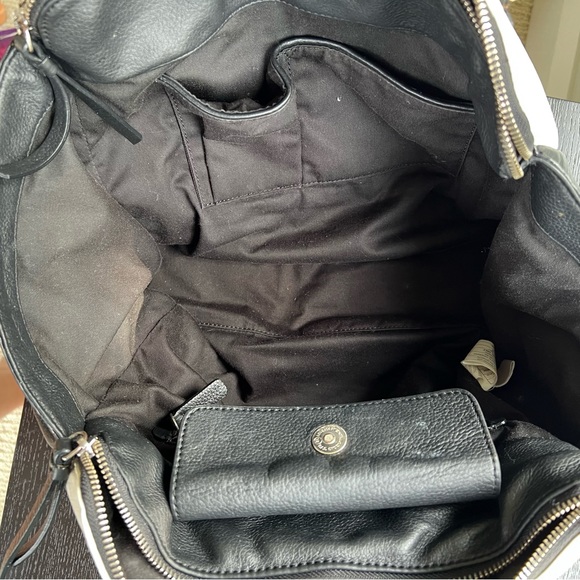 BANANA REPUBLIC ivory and black leather bag - Picture 11 of 13